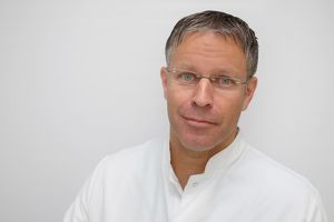 Dr. med. Patrick Ziem Dr. med. Patrick Ziem